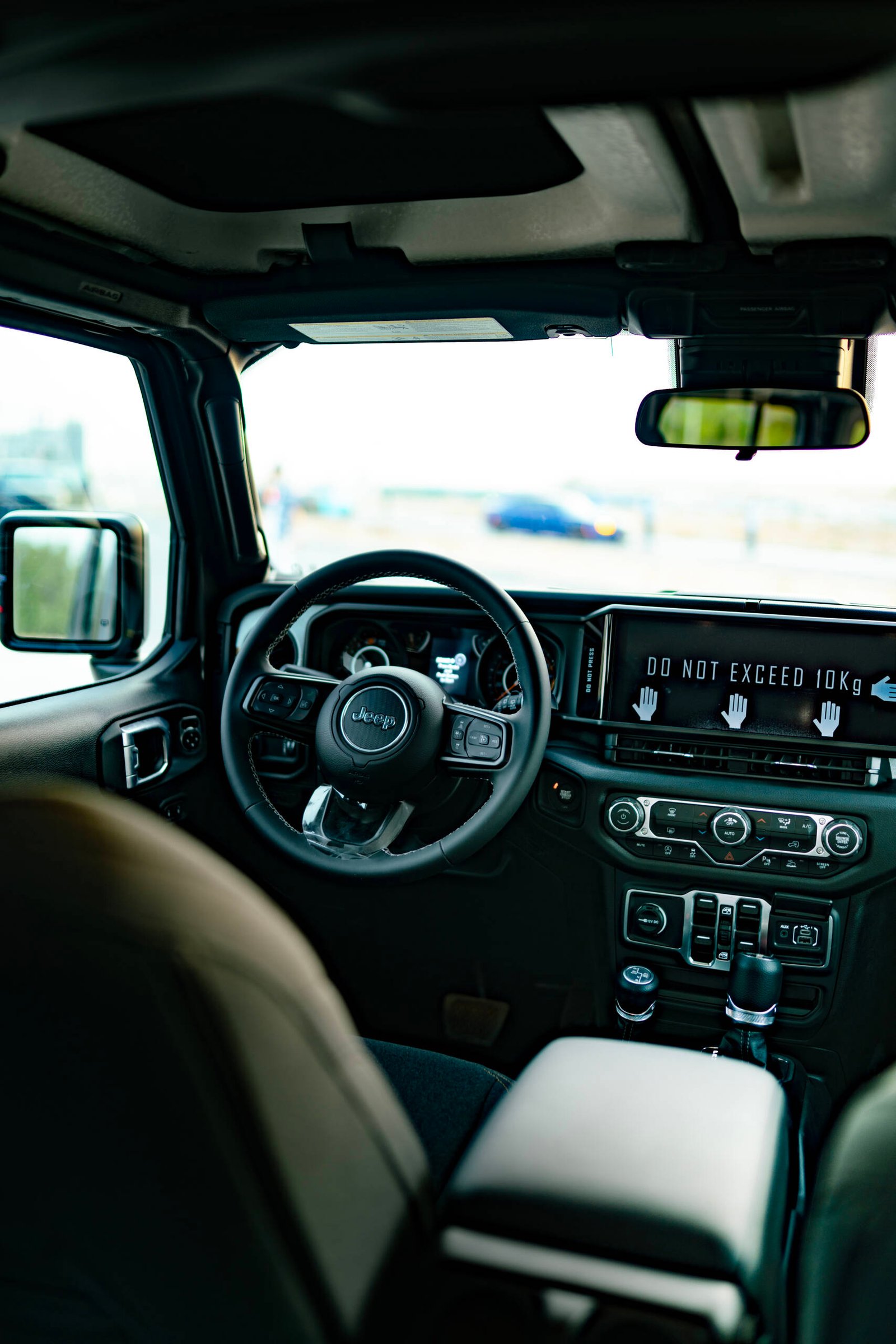 Jeep Wrangler Sport Plus 2025 - Image 19