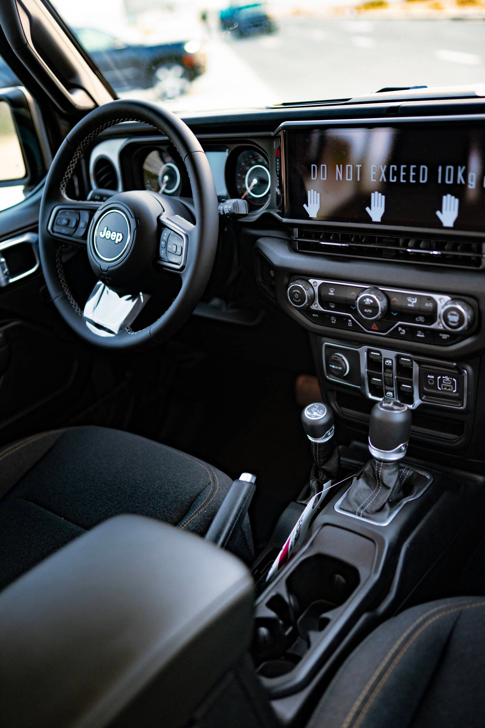 Jeep Wrangler Sport Plus 2025 - Image 20