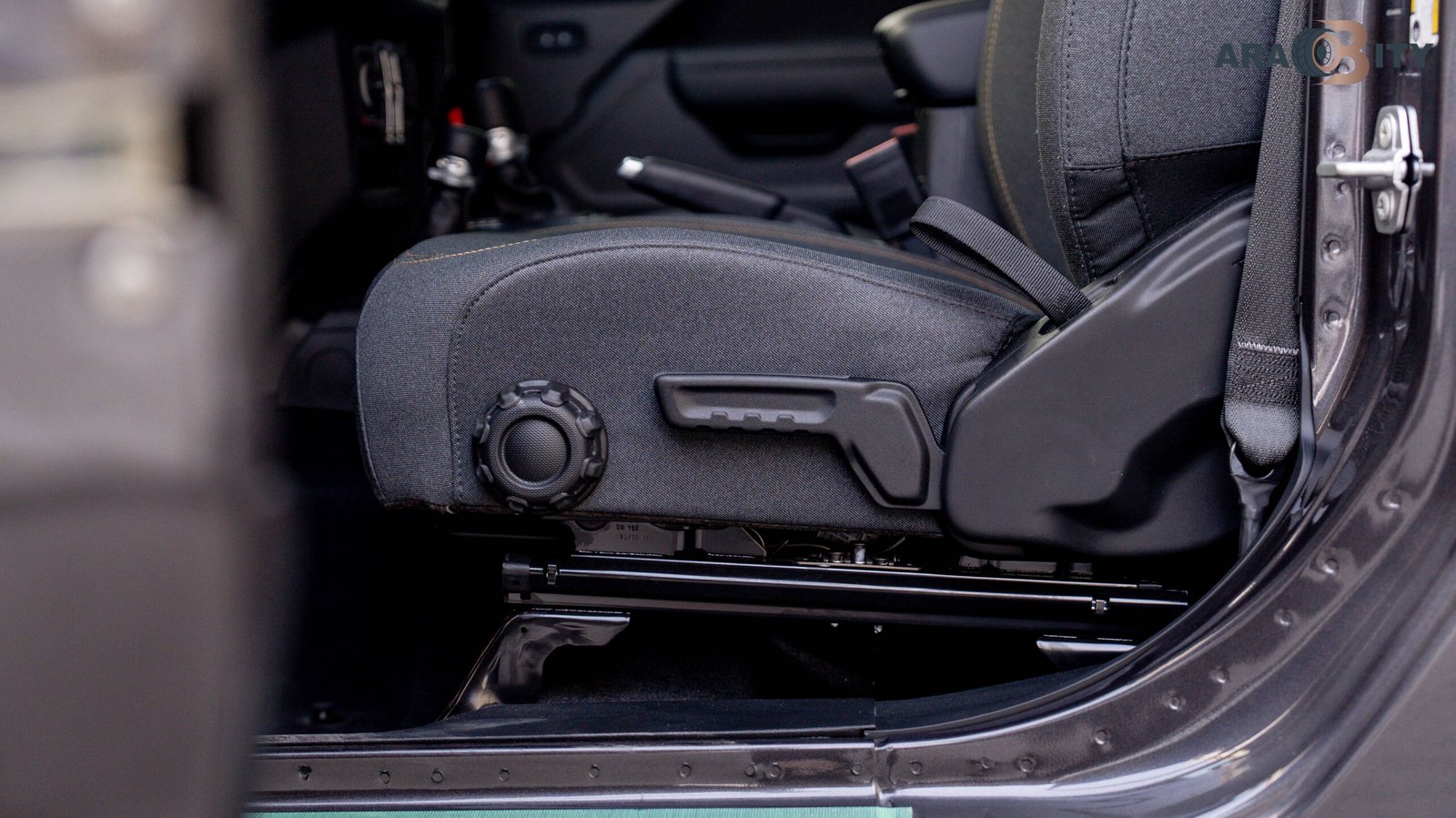 Jeep Wrangler Sport Plus 2025 - Image 16