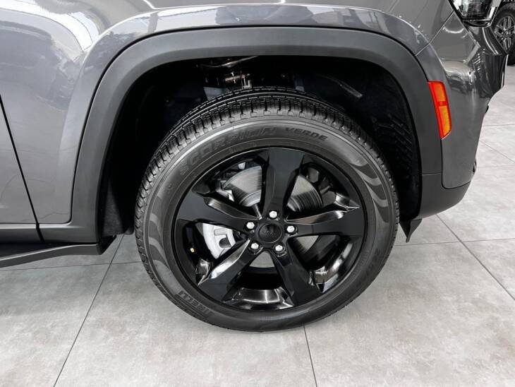 Jeep Grand Cherokee Altitude 2024 - Image 8