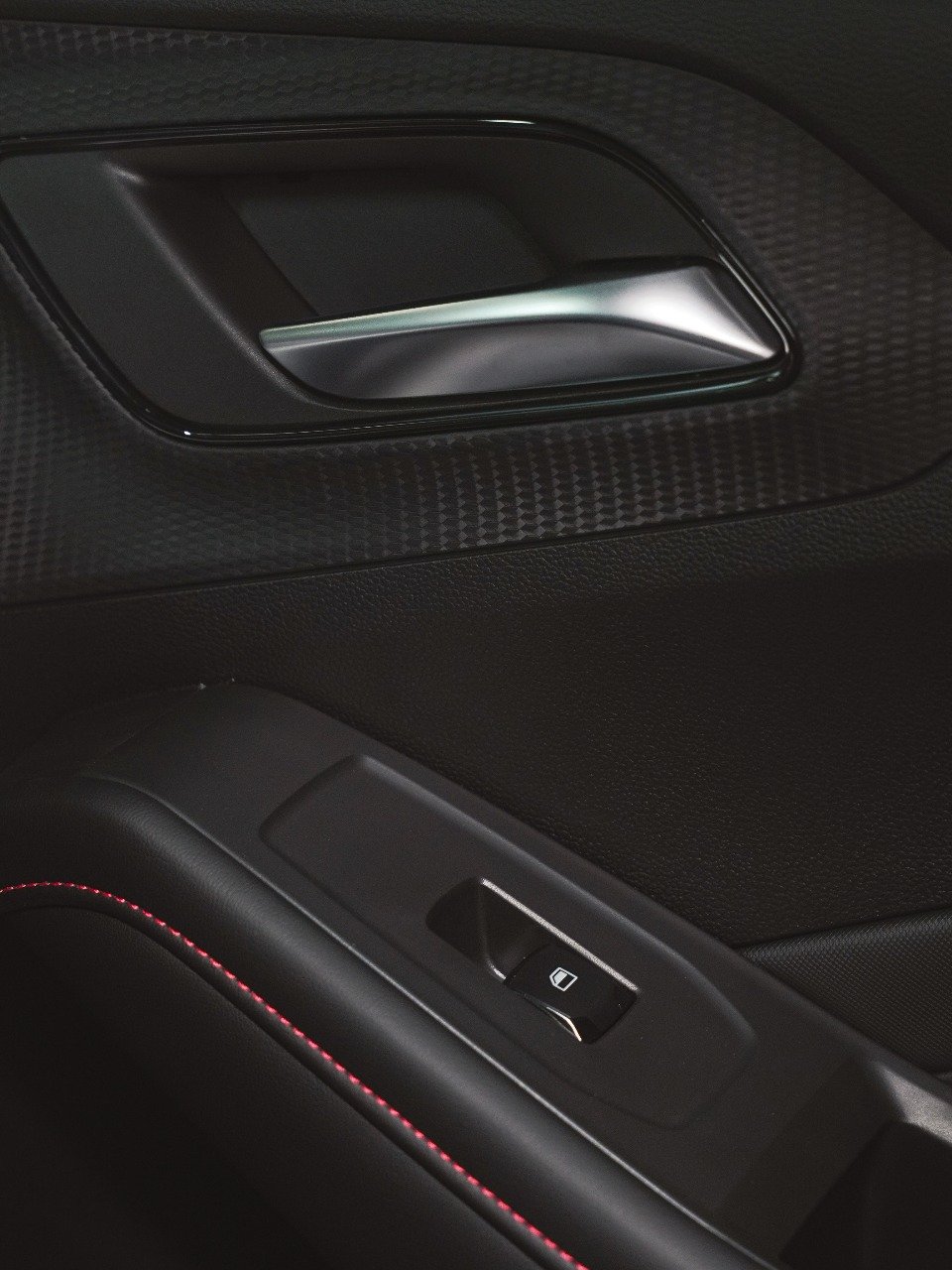 MG GT STD 2025 - Image 14