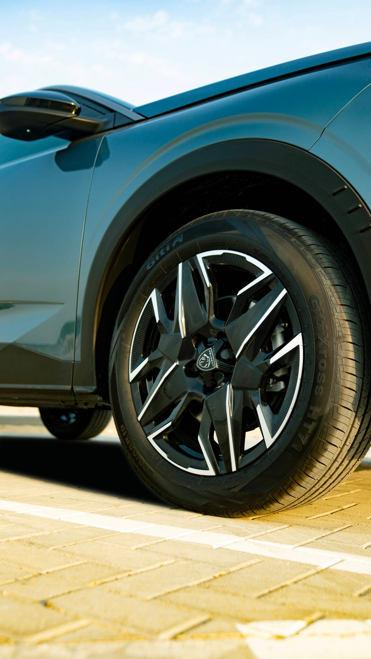 Peugeot 3008 - Image 2