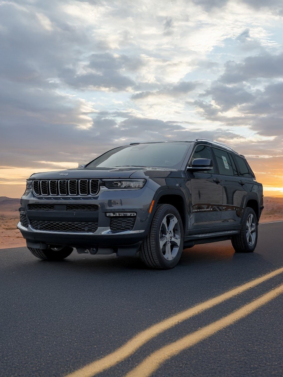 ⁦Grand Cherokee L -Limited Plus⁩ - الصورة ⁦2⁩