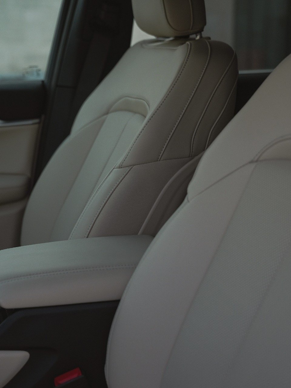 ⁦Grand Cherokee L -Limited Plus⁩ - الصورة ⁦16⁩