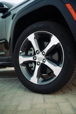 
										JEEP GRAND CHEROKEE LIMITED PLUS 2025 full									