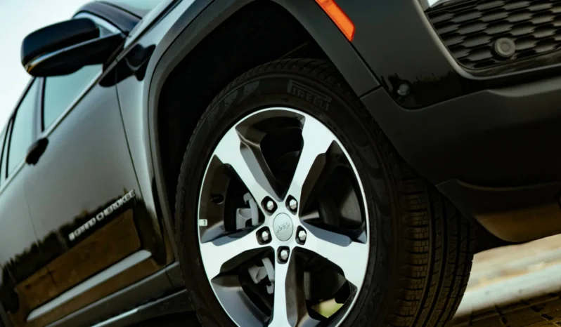 
								JEEP GRAND CHEROKEE LIMITED PLUS 2025 full									