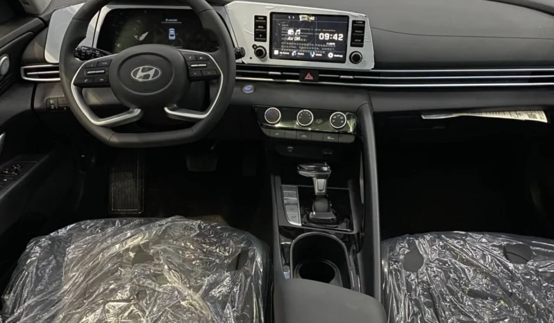 
								HYUNDAI ELANTRA 2025 full									