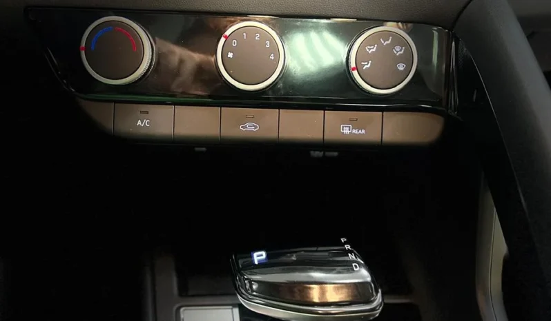 
								HYUNDAI ELANTRA 2025 full									