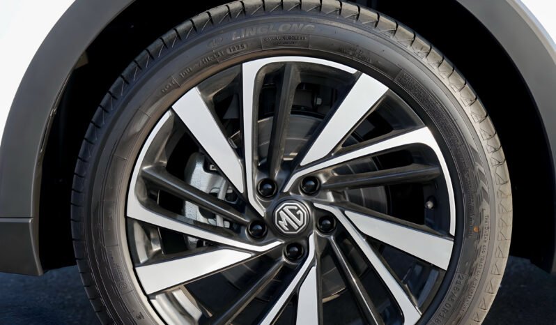 
								MG ZS Luxury 2026 full									