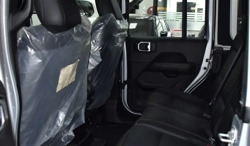 
								JEEP WRANGLER SAHARA 2024 full									