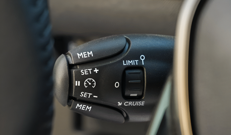 
								PEUGEOT 2008 2025 full									