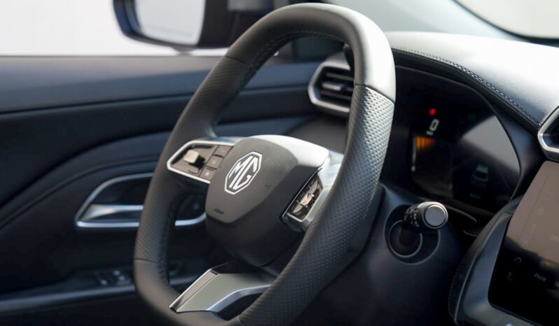 
								MG ZS Luxury 2026 full									