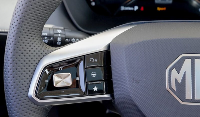 
								MG ZS Luxury 2026 full									