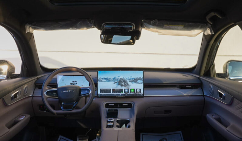 
								Chery Tiggo 8 full									