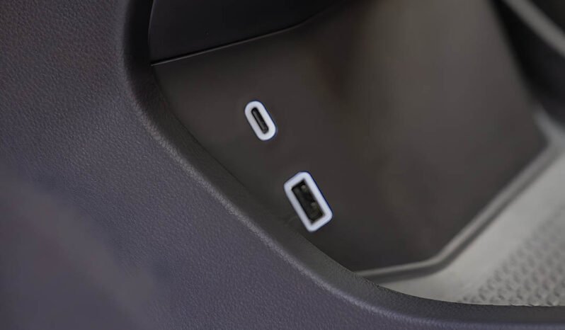 
								Chery Tiggo 8 Luxury full									