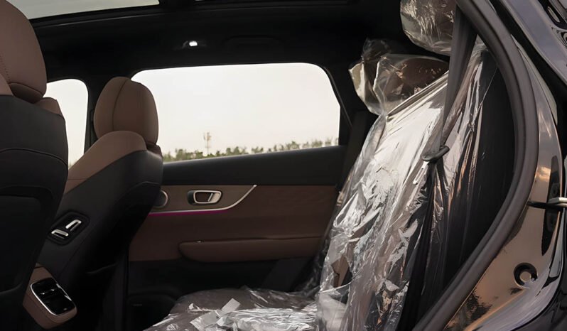 
								Chery Tiggo 8 Luxury full									