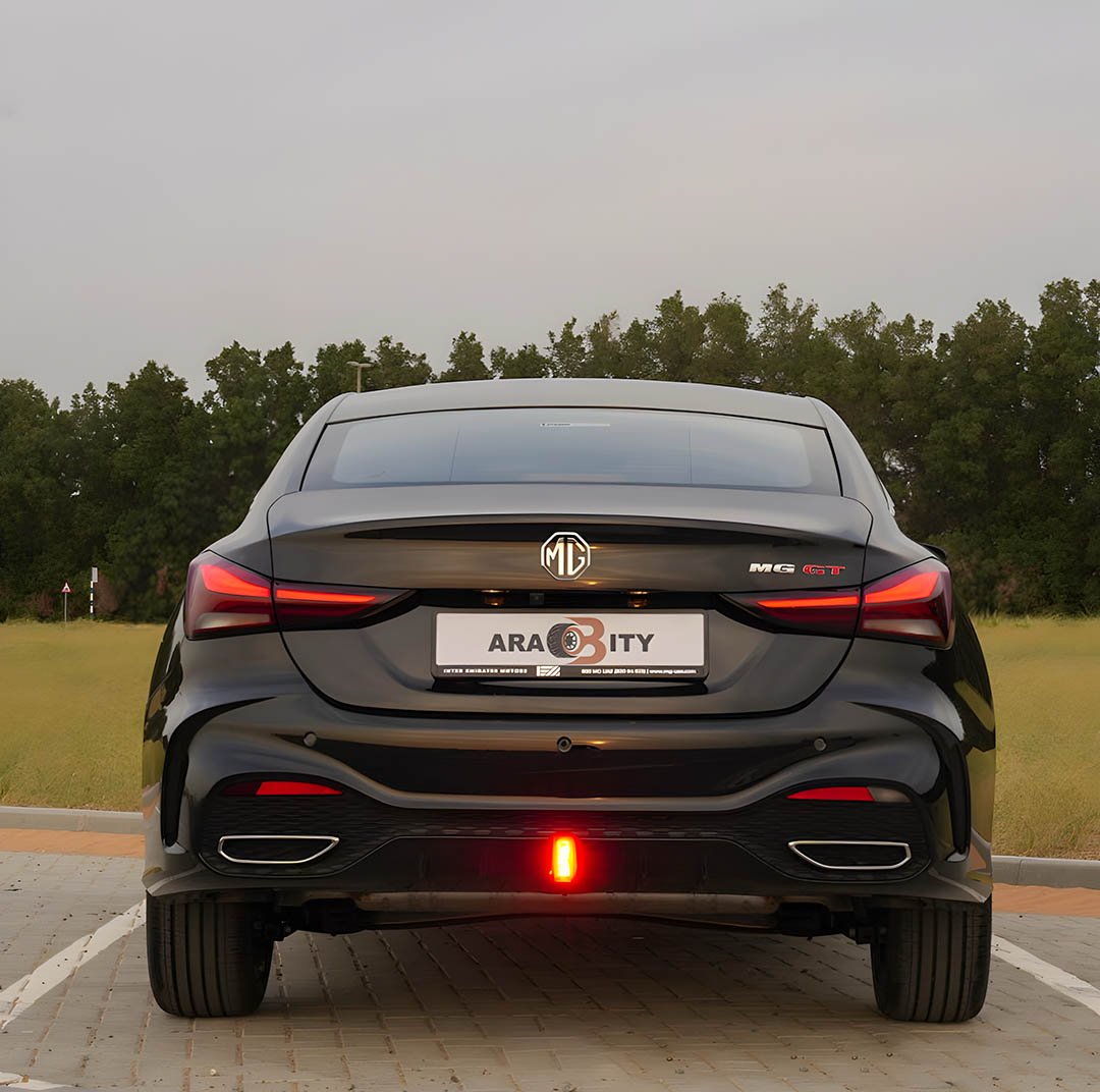 MG GT Lux